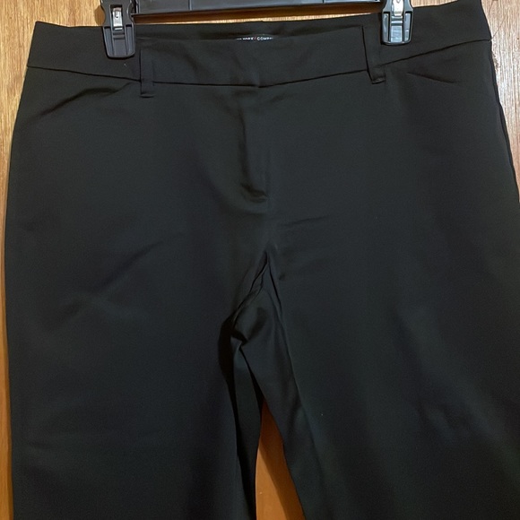 •NEW YORK & COMPANY• BLACK STRETCH HIGH WAISTED CROPPED TROUSERS SIZE 10 EUC - Picture 3 of 11